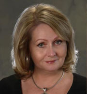 Eszter Lelik interpreter